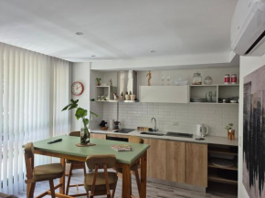 Brooklyn 104 - Modern studio in Aldrey area